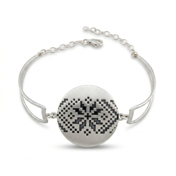 Silver bracelet 201205