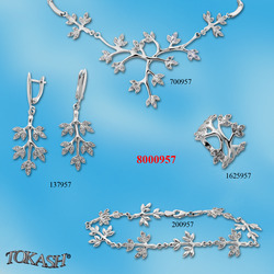 Large set with necklace 8000957