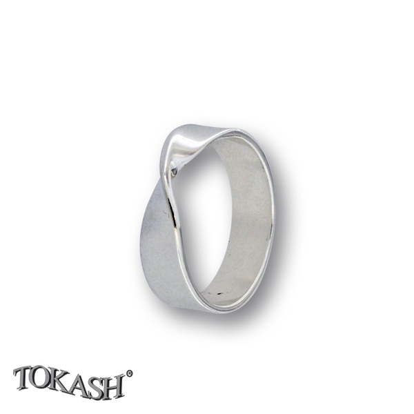 Silver ring 1536205