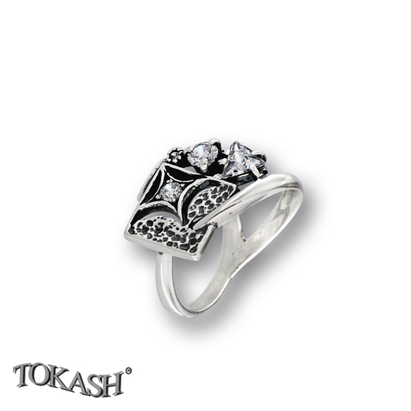 Silver ring with stone 1596197